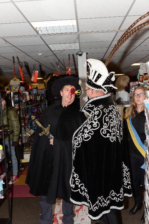 ../Images/Pompoenen uitdelen Suzanne's feestshop 015.jpg
